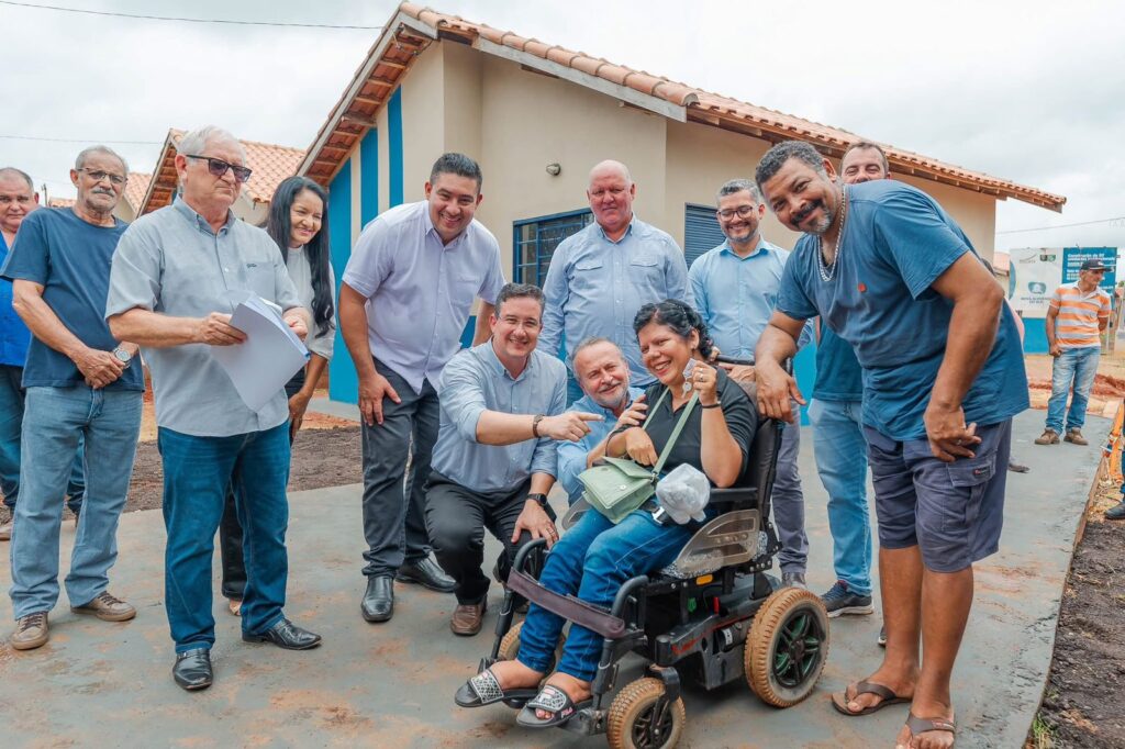 Prefeito Paleari entrega 7 casas adaptadas para Pessoas com Deficiência (PcD) em Nova Alvorada do Sul