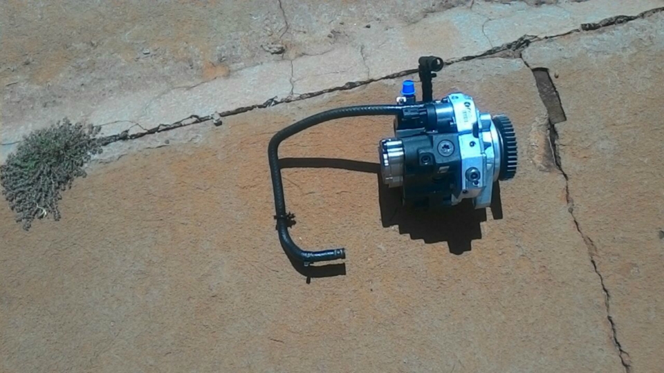 Comunidade se mobiliza e faz consertos em viatura da PM no distrito PANA Comunidade se mobiliza e faz consertos em viatura da PM no distrito PANA