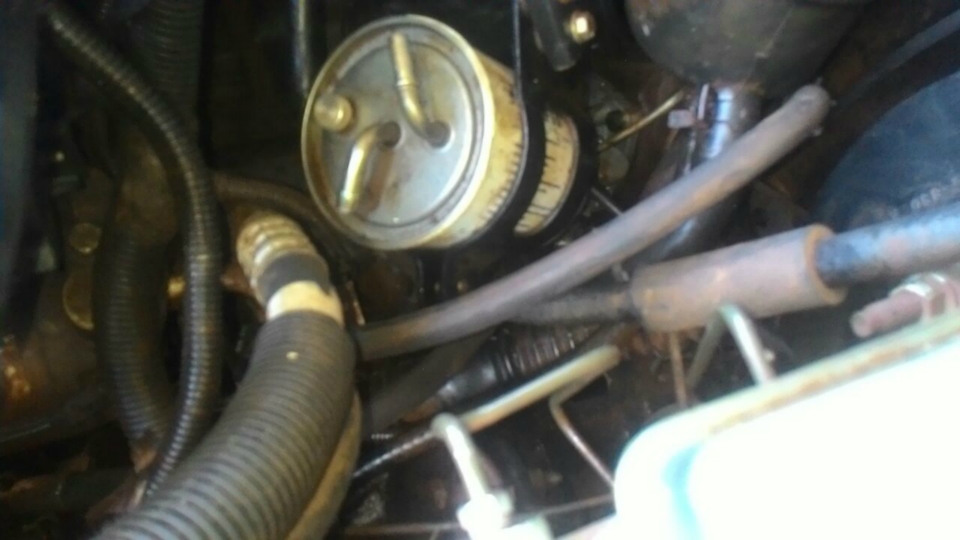 Comunidade se mobiliza e faz consertos em viatura da PM no distrito PANA Comunidade se mobiliza e faz consertos em viatura da PM no distrito PANA