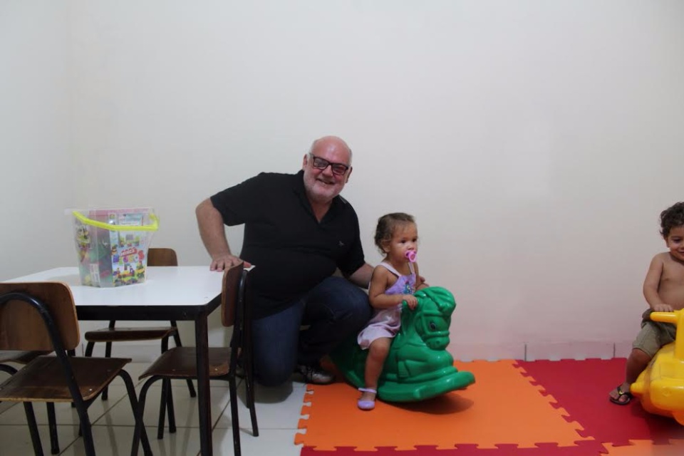 Prefeito Arlei Barbosa inaugura creche que atenderá os bairros Vacilio dias, jardim Indaiá e Nilton Nogueira