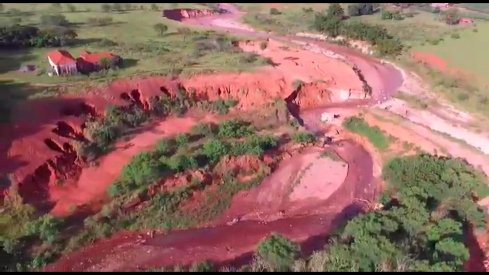 MPMS busca solucionar cratera existente no Município de Ivinhema