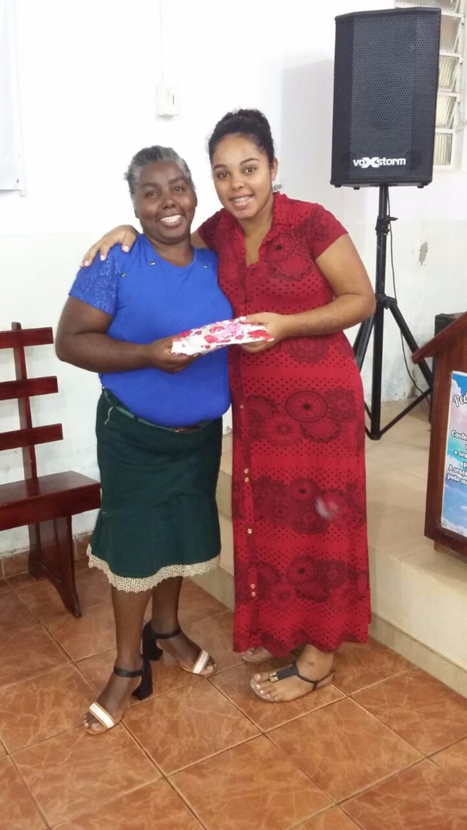 Igreja Pentecostal Deus é Amor comemora dia das Mães com Culto de Louvor
