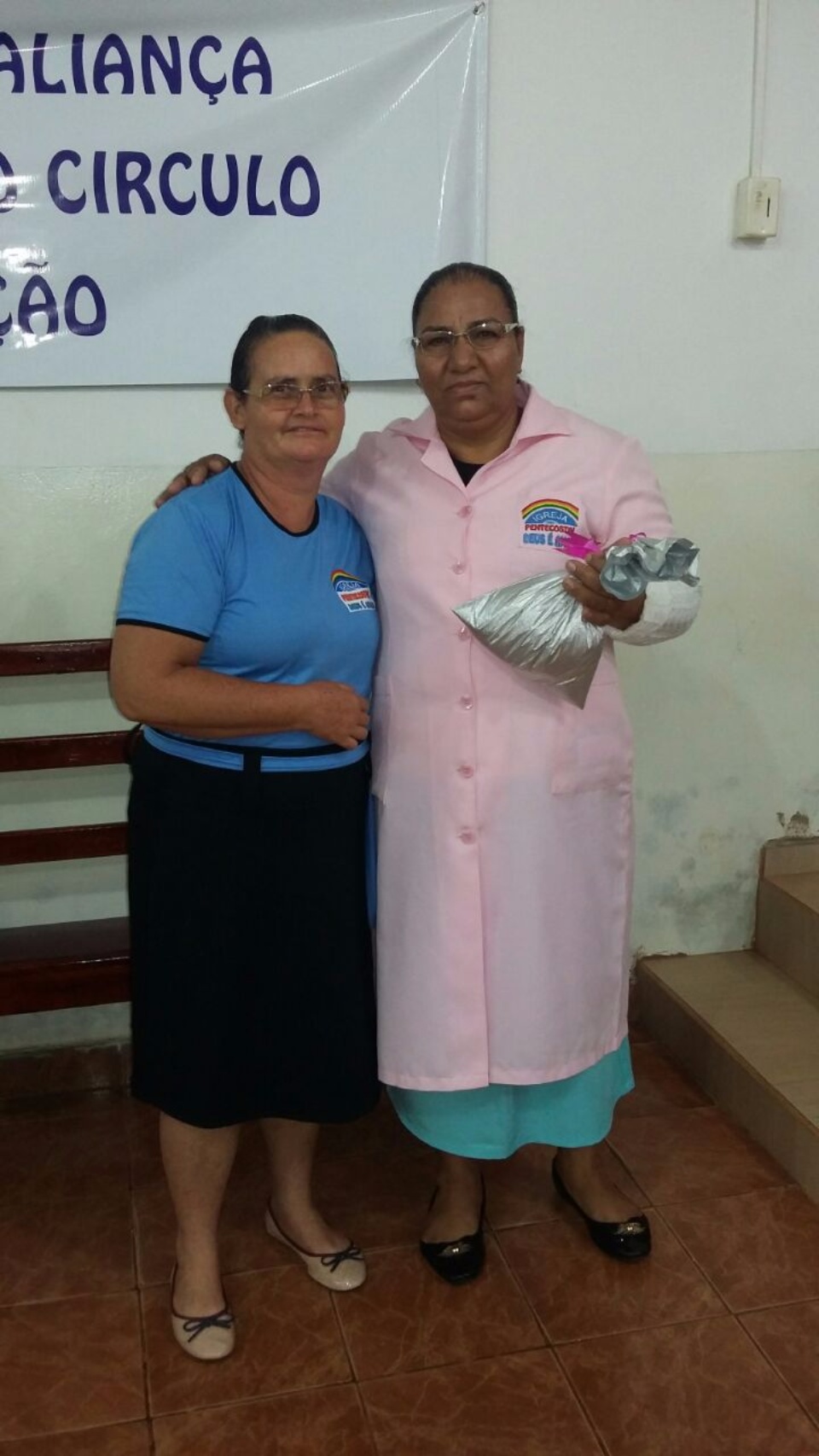Igreja Pentecostal Deus é Amor comemora dia das Mães com Culto de Louvor
