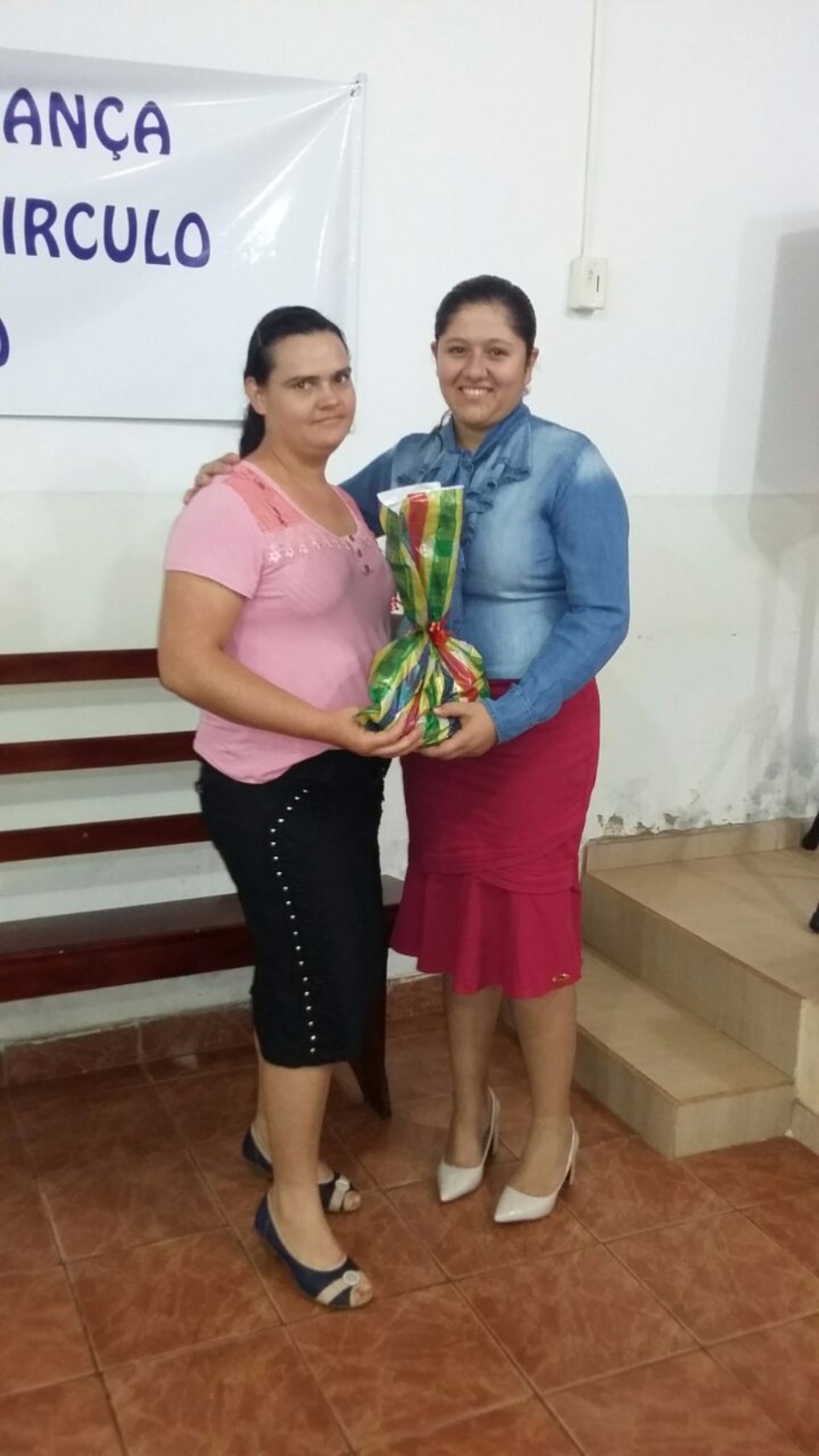 Igreja Pentecostal Deus é Amor comemora dia das Mães com Culto de Louvor