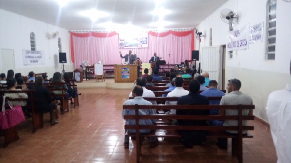 Igreja Pentecostal Deus é Amor comemora dia das Mães com Culto de Louvor