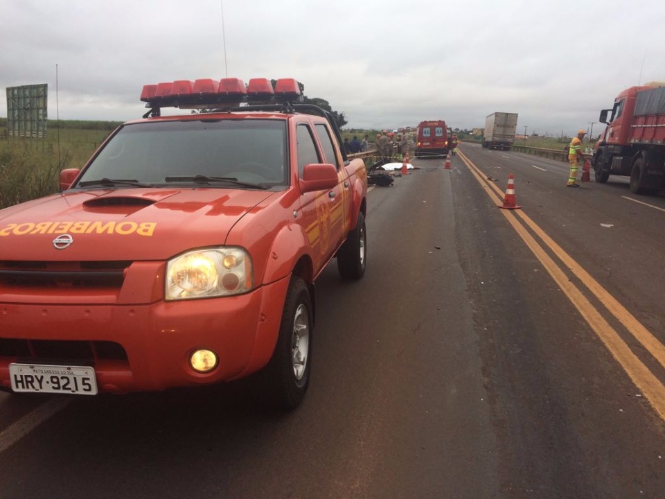 Acidente com vitima falta na BR 163 em Nova Alvorada do Sul Acidente com vitima falta na BR 163 em Nova Alvorada do Sul