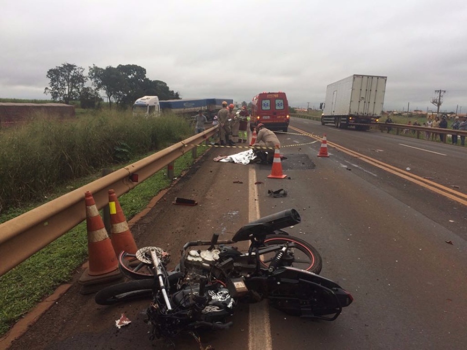 Acidente com vitima falta na BR 163 em Nova Alvorada do Sul Acidente com vitima falta na BR 163 em Nova Alvorada do Sul