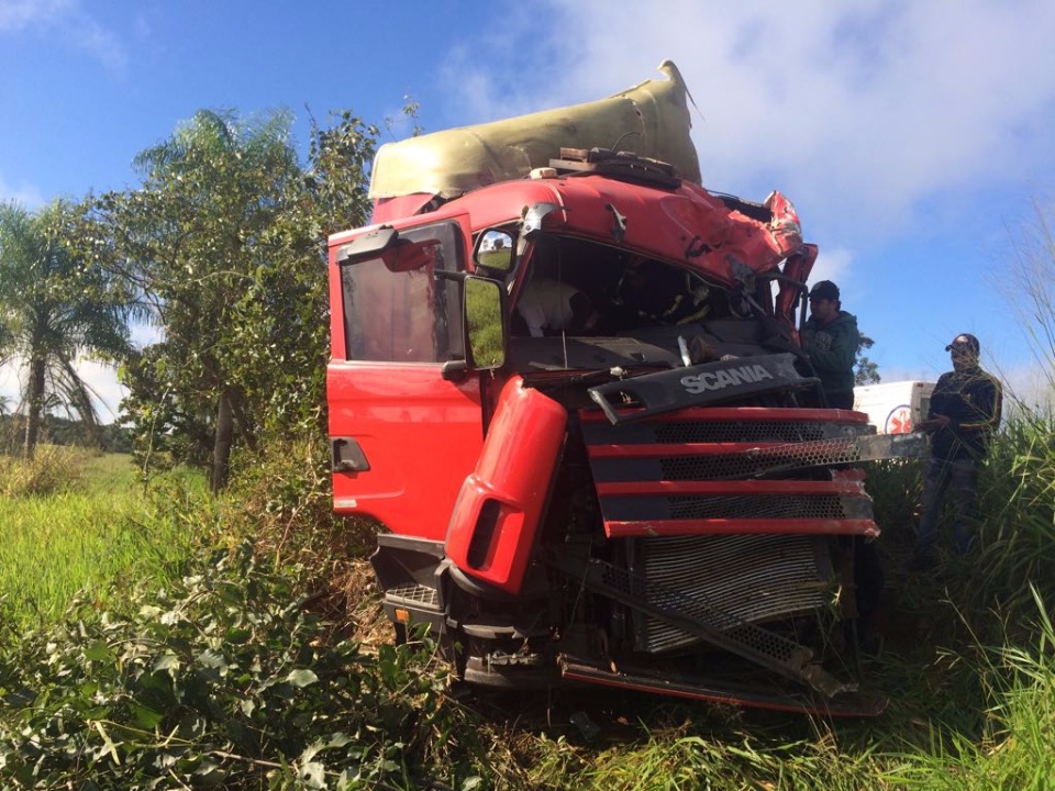 Acidente grave na BR 267 em Nova Alvorada do Sul Acidente grave na BR 267 em Nova Alvorada do Sul