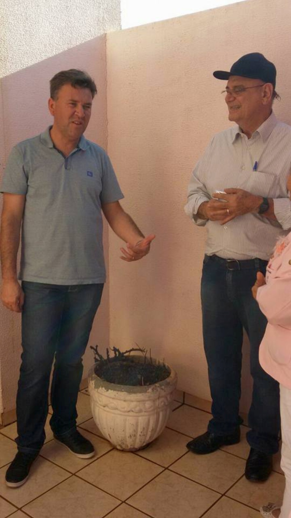 Vereador Everton Cristiano e Deputado George Takimoto iniciam atendimento voluntario em Rio Brilhante
