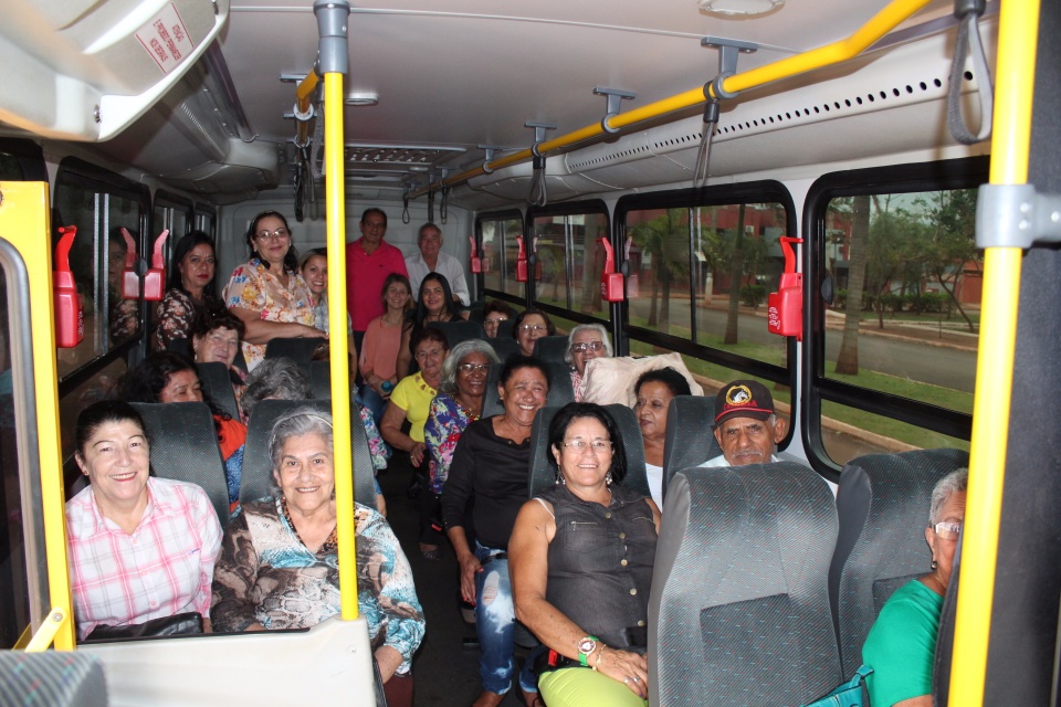 Prefeitura de Nova Alvorada do Sul leva idosos do projeto conviver na Colônia Paraguaia em Campo Grande