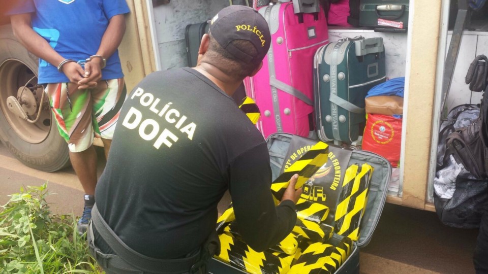 DOF APREENDE MAIS DE 200 Kg DE DROGA POR DIA