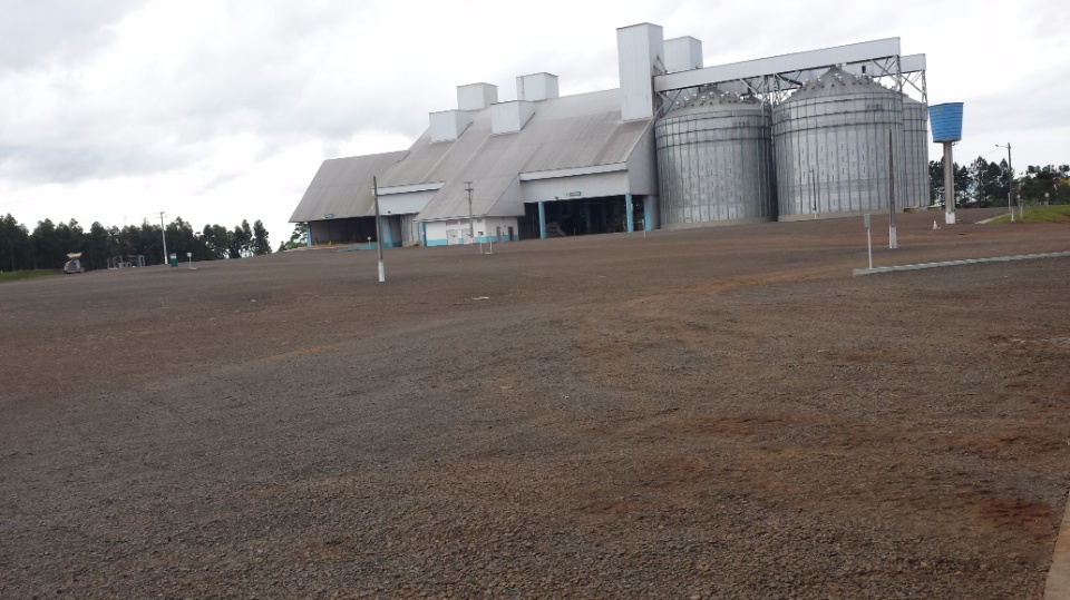 Agricultores de Nova Alvorada do Sul, visita fábrica da Cooperalfa em Chapecó-SC