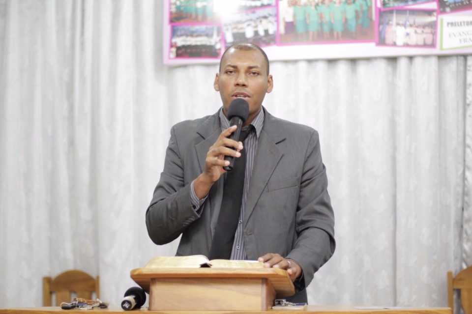 Grupo Jovem Herdeiros de Cristo comemora seu primeiro aniversário com culto de adoração