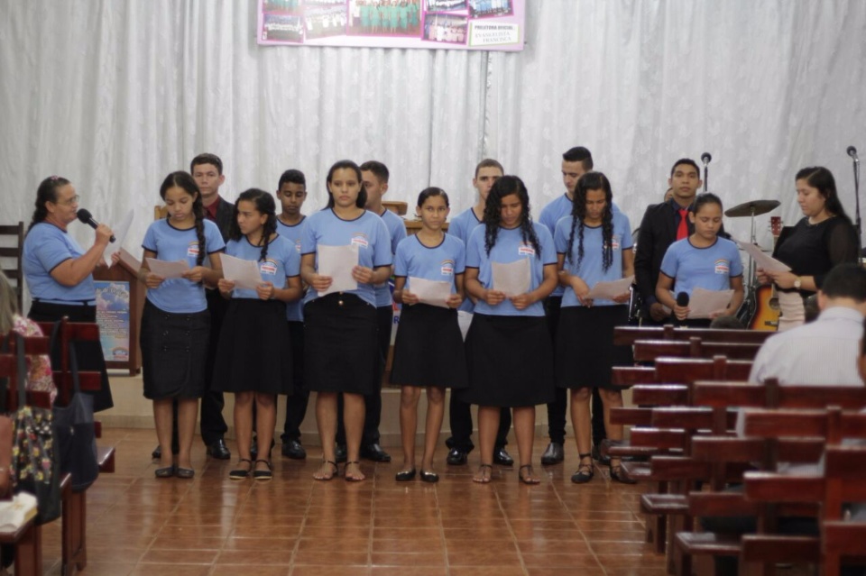 Grupo Jovem Herdeiros de Cristo comemora seu primeiro aniversário com culto de adoração