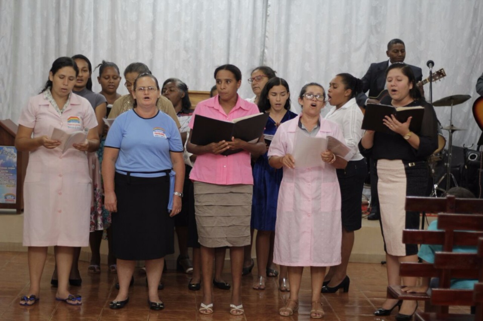 Grupo Jovem Herdeiros de Cristo comemora seu primeiro aniversário com culto de adoração