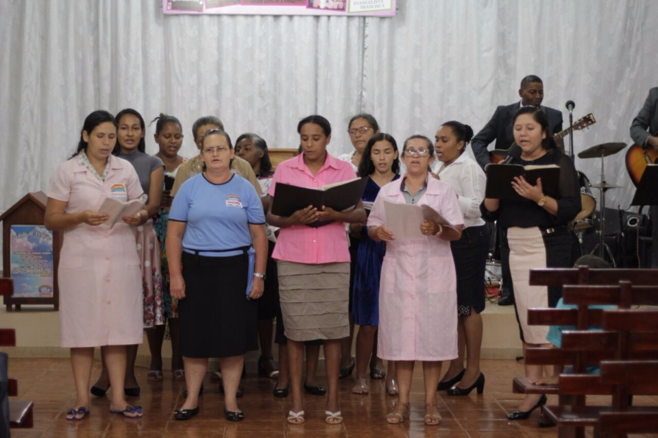 Grupo Jovem Herdeiros de Cristo comemora seu primeiro aniversário com culto de adoração