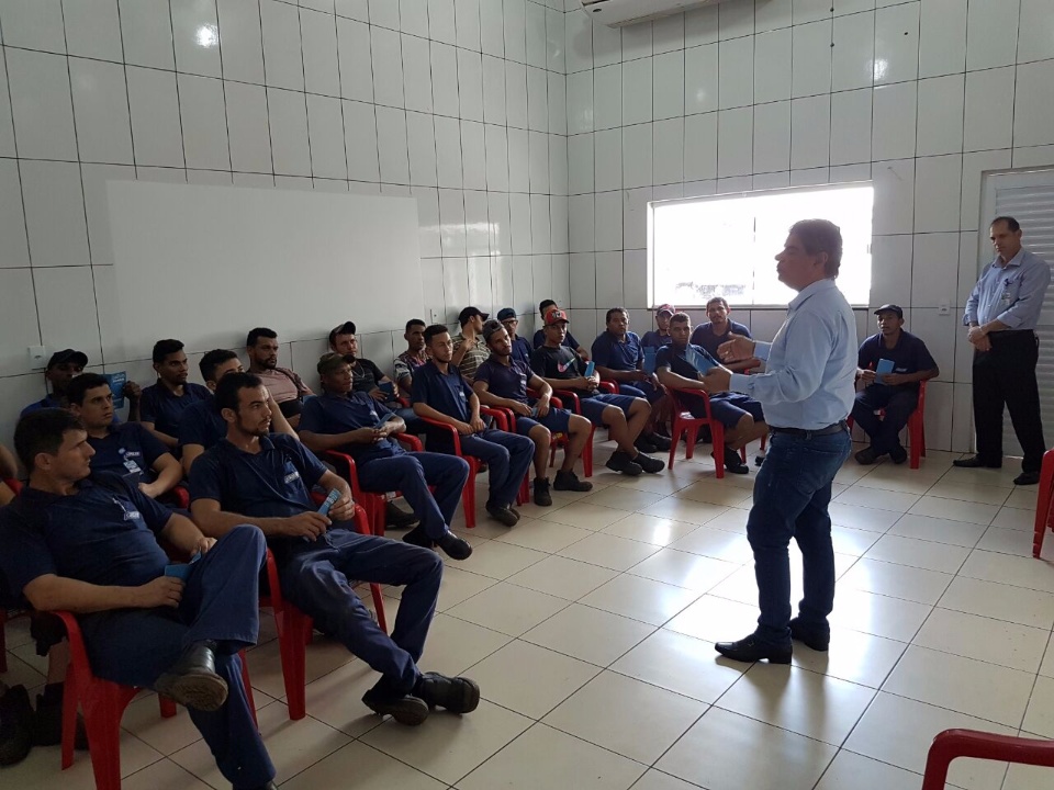 Dr Nelson Trad Filho realiza palestras Novembro Azul em empresas de Nova Alvorada do Sul