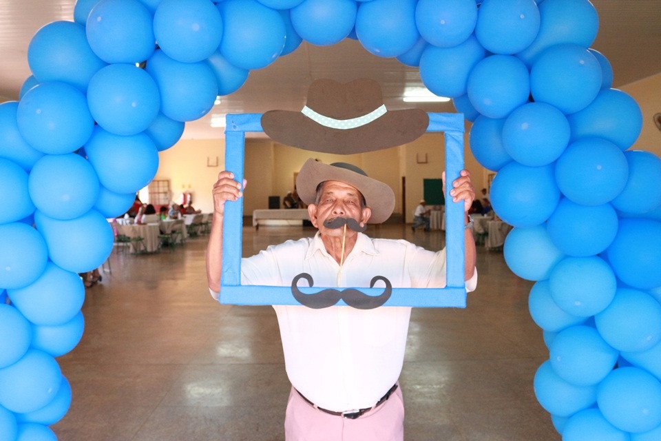 Em Rio Brilhante festa da melhor idade atraiu centenas de idosos