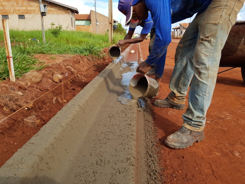 Loteamento indaiá II recebe pavimentação Asfáltica Loteamento indaiá II recebe pavimentação Asfáltica