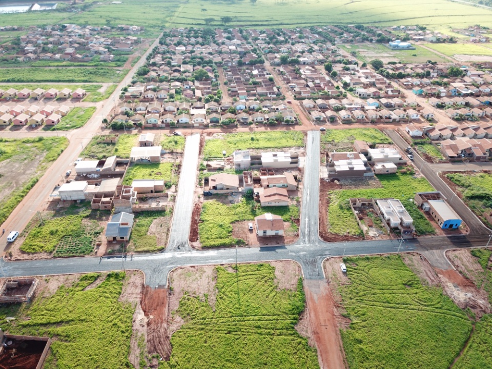 Loteamento indaiá II recebe pavimentação Asfáltica Loteamento indaiá II recebe pavimentação Asfáltica