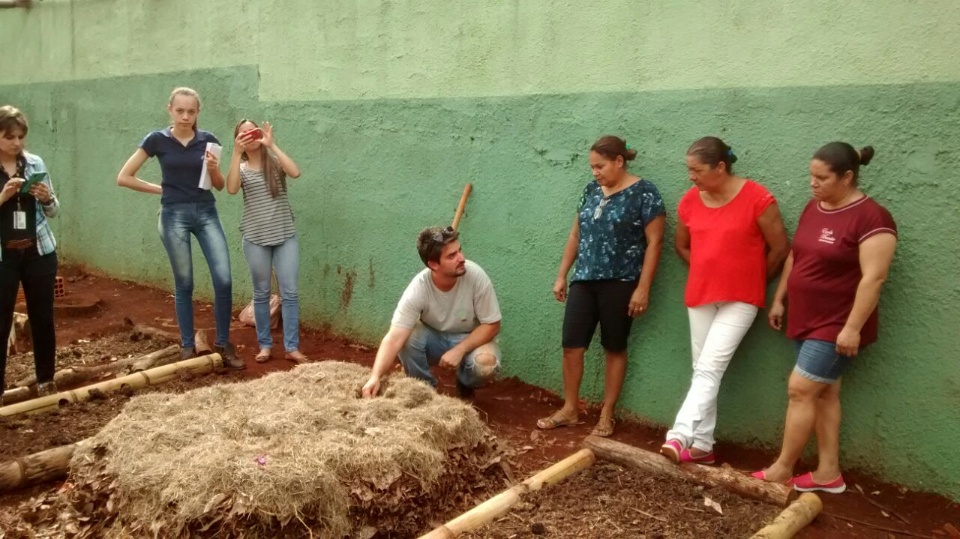 Escola Barão de Douradina é pioneira no estado em compostagem com método UFSC