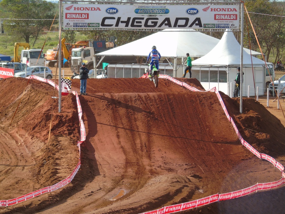 Galeria de Fotos: Campeonato Brasileiro de Moto Cross em Nova Alvorada do Sul