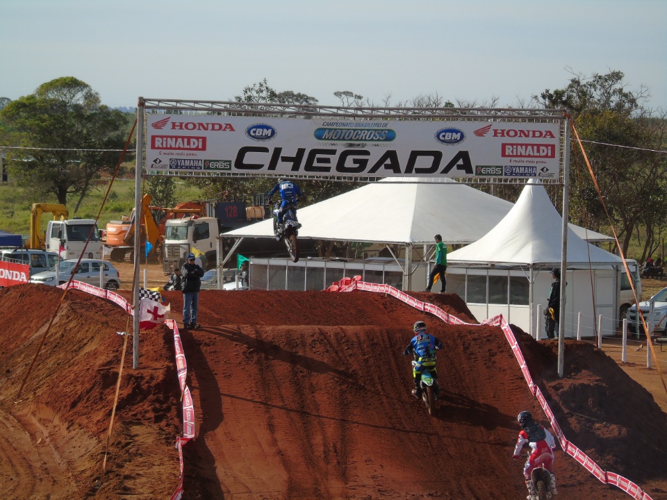 Galeria de Fotos: Campeonato Brasileiro de Moto Cross em Nova Alvorada do Sul