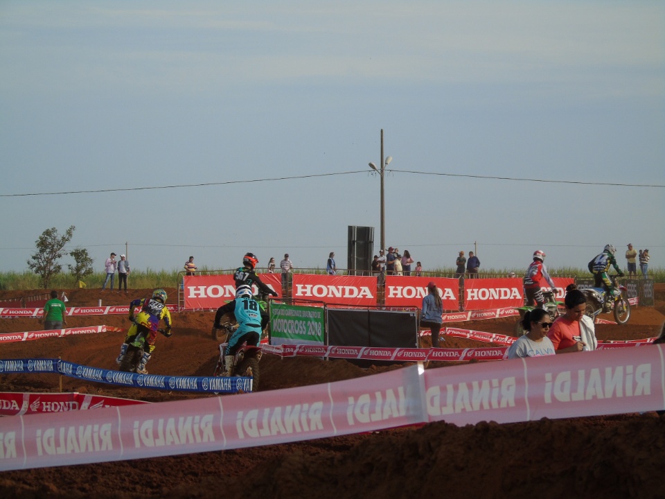 Galeria de Fotos 2: Campeonato Brasileiro de Moto Cross em Nova Alvorada do Sul