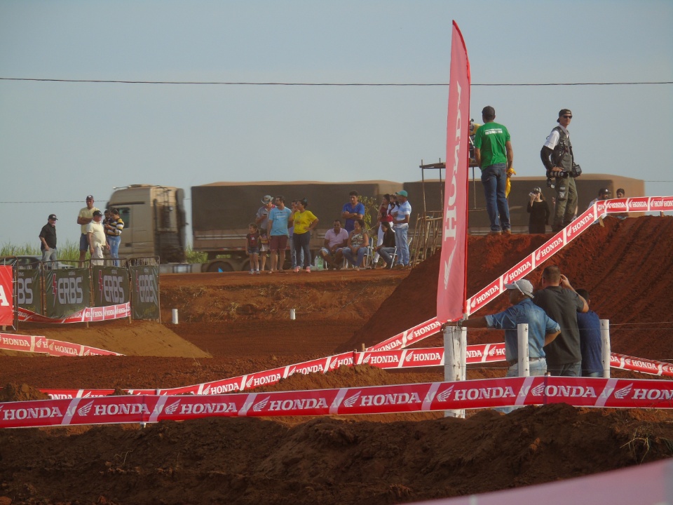 Galeria de Fotos 2: Campeonato Brasileiro de Moto Cross em Nova Alvorada do Sul