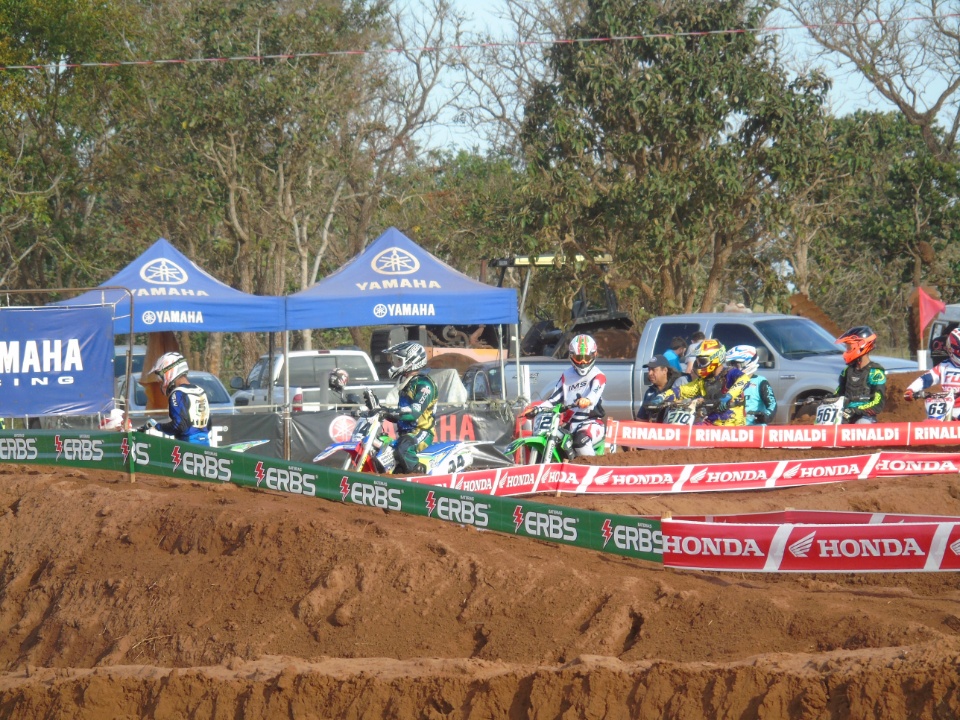 Galeria de Fotos 2: Campeonato Brasileiro de Moto Cross em Nova Alvorada do Sul