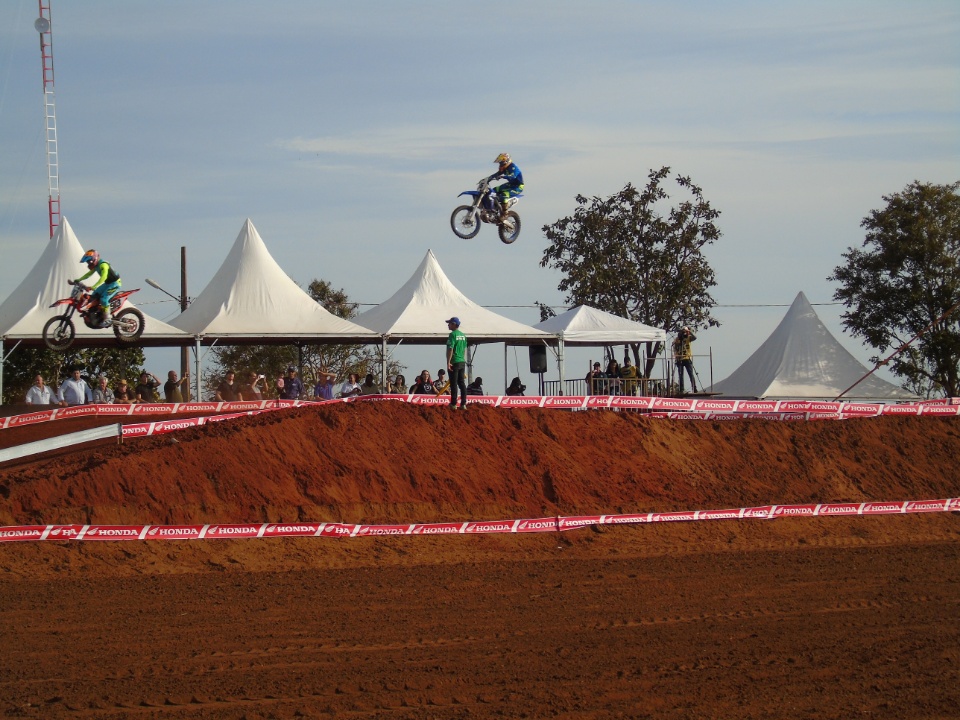 Galeria de Fotos 2: Campeonato Brasileiro de Moto Cross em Nova Alvorada do Sul