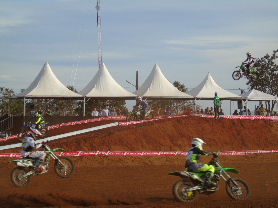 Galeria de Fotos 2: Campeonato Brasileiro de Moto Cross em Nova Alvorada do Sul