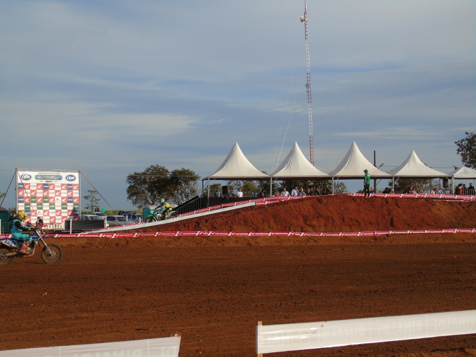 Galeria de Fotos 2: Campeonato Brasileiro de Moto Cross em Nova Alvorada do Sul