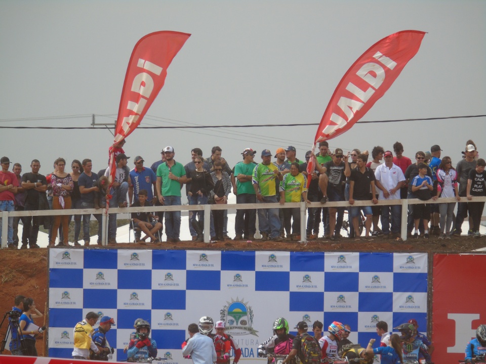 Galeria de Fotos 3: Campeonato Brasileiro de Moto Cross em Nova Alvorada do Sul