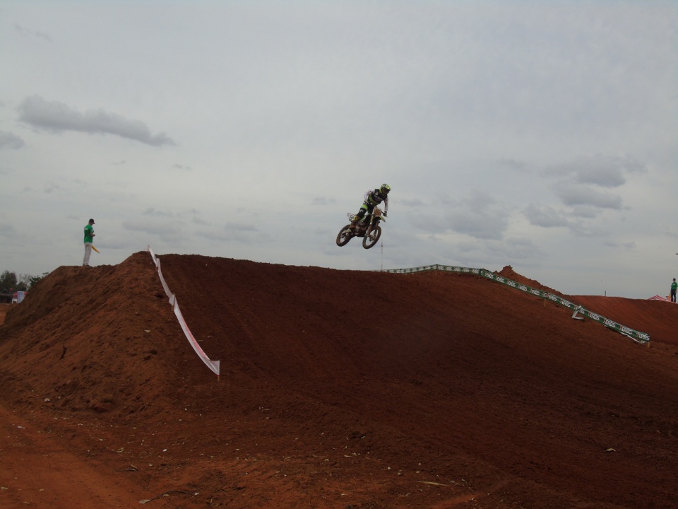 Galeria de Fotos 3: Campeonato Brasileiro de Moto Cross em Nova Alvorada do Sul