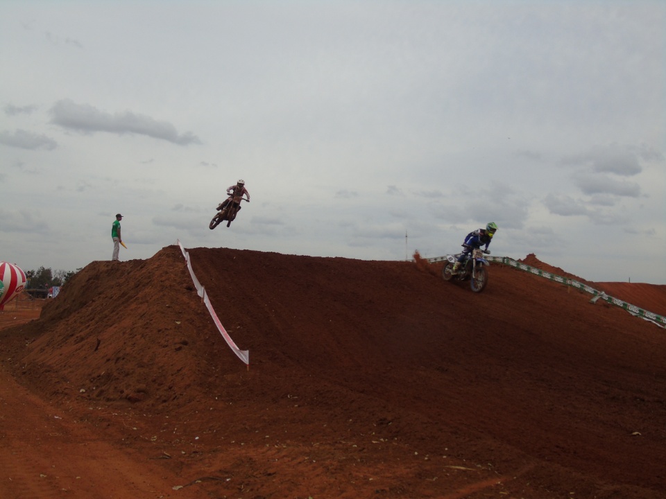 Galeria de Fotos 3: Campeonato Brasileiro de Moto Cross em Nova Alvorada do Sul