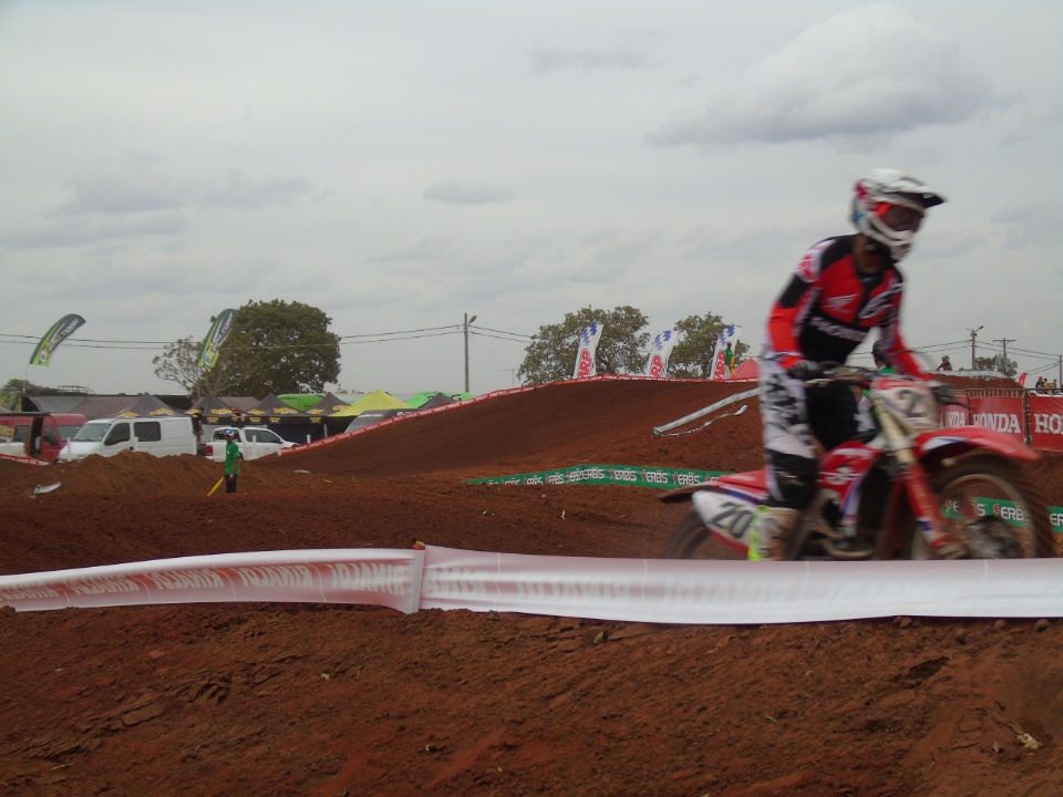 Galeria de Fotos 3: Campeonato Brasileiro de Moto Cross em Nova Alvorada do Sul