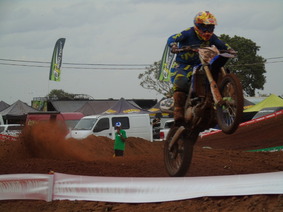 Galeria de Fotos 3: Campeonato Brasileiro de Moto Cross em Nova Alvorada do Sul