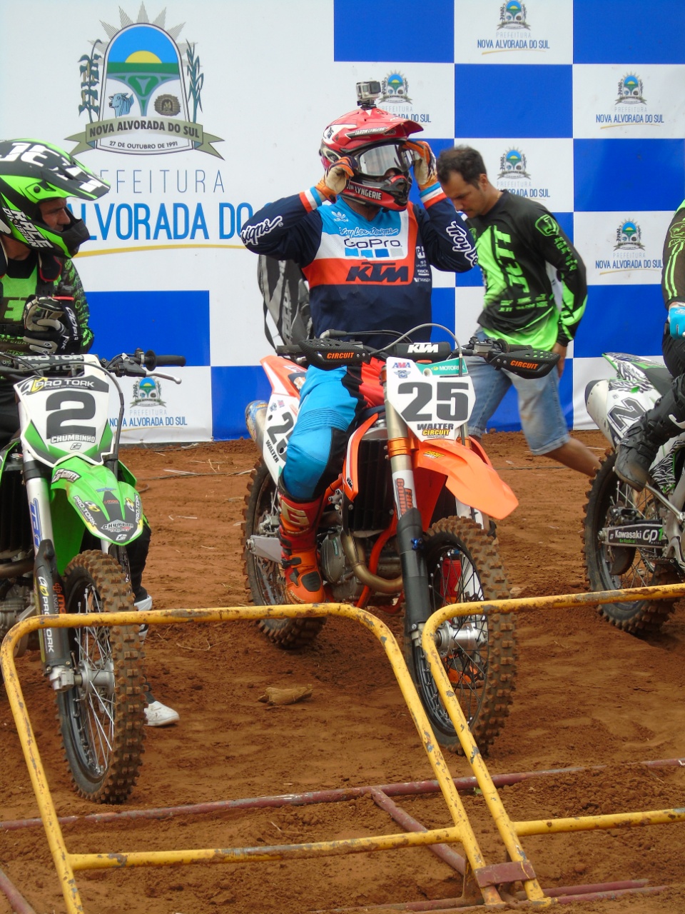 Galeria de Fotos 3: Campeonato Brasileiro de Moto Cross em Nova Alvorada do Sul