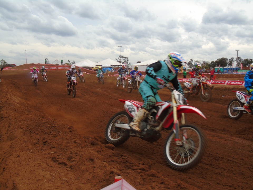 Galeria de Fotos 3: Campeonato Brasileiro de Moto Cross em Nova Alvorada do Sul