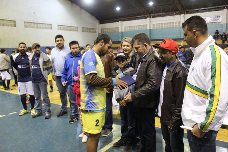 Em Nova Alvorada do Sul “Copa Alvorada de Futsal” é marcada por grande público
