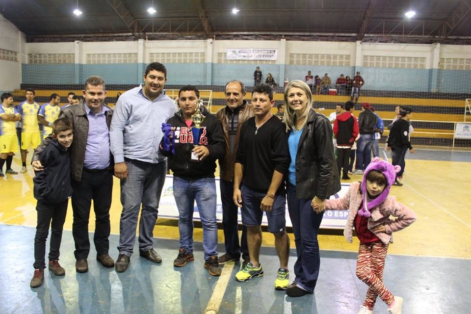 Em Nova Alvorada do Sul “Copa Alvorada de Futsal” é marcada por grande público