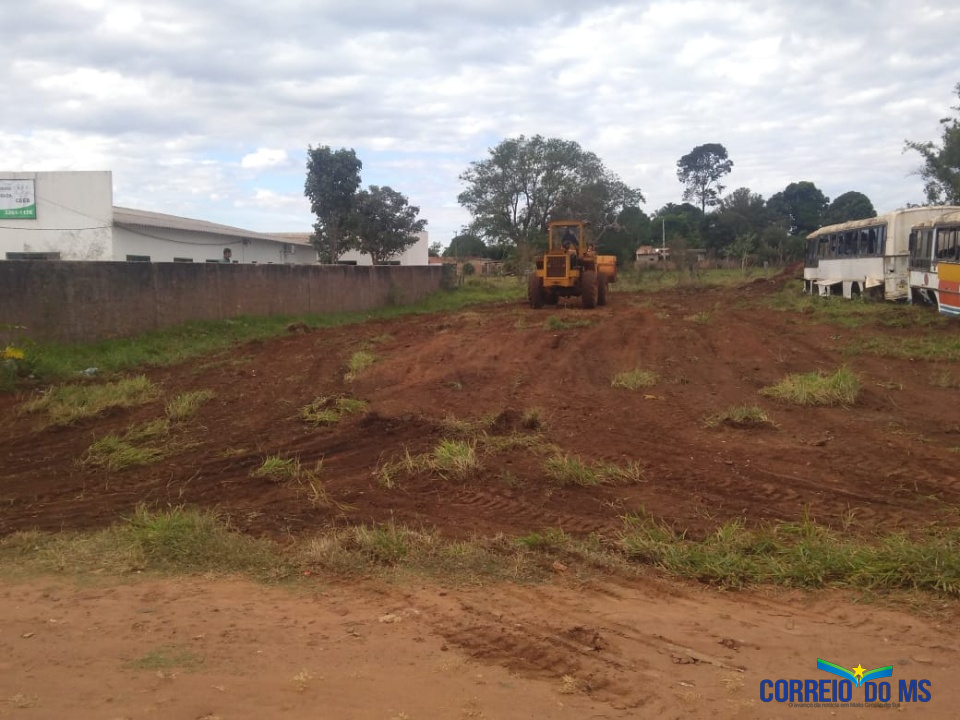 Em Bandeirantes limpeza de terreno da APAE vai parar no tribunal