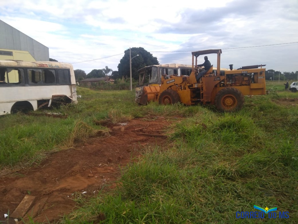 Em Bandeirantes limpeza de terreno da APAE vai parar no tribunal