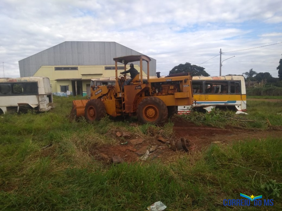 Em Bandeirantes limpeza de terreno da APAE vai parar no tribunal
