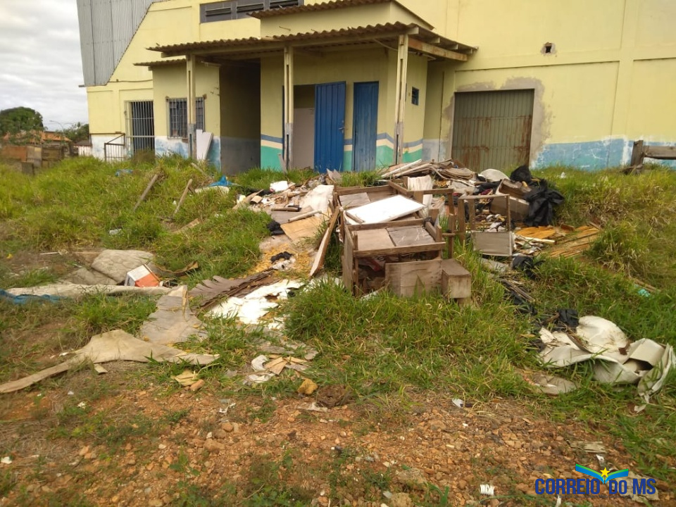 Em Bandeirantes limpeza de terreno da APAE vai parar no tribunal