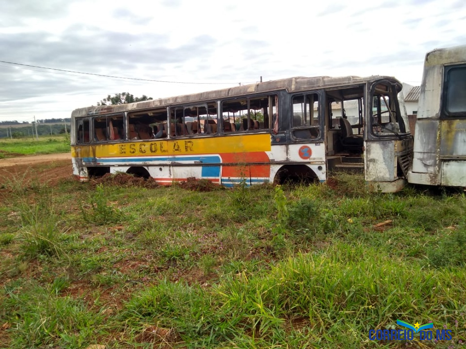 Em Bandeirantes limpeza de terreno da APAE vai parar no tribunal