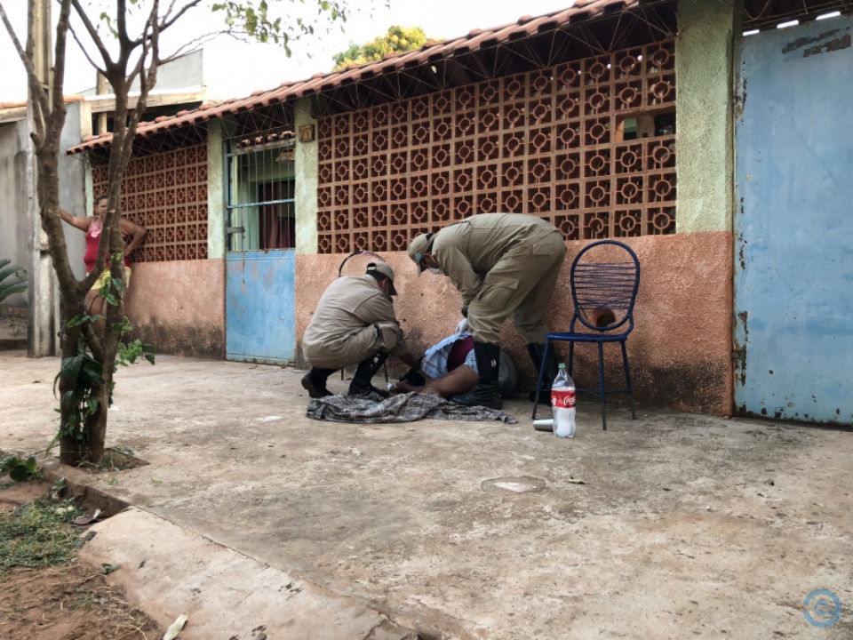 Imagens fortes: Execução em Coxim mata jovem e fere outro