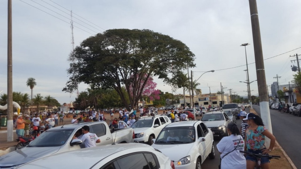 Em Rio Verde população vai as ruas contra implantação de aterro sanitário coletivo