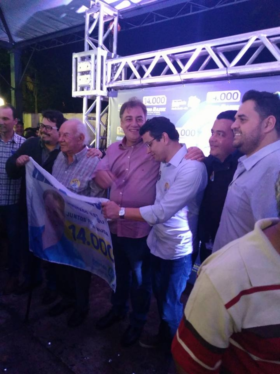 Lançamento da campanha do candidato Neno Razuk superlota Club Ubiratan em Dourados